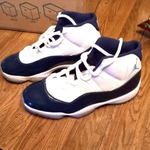 Jordans x1 (11) size 10.5